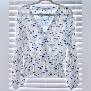 Sienna Sky sz Large Blue & White Floral Peplum Blouse